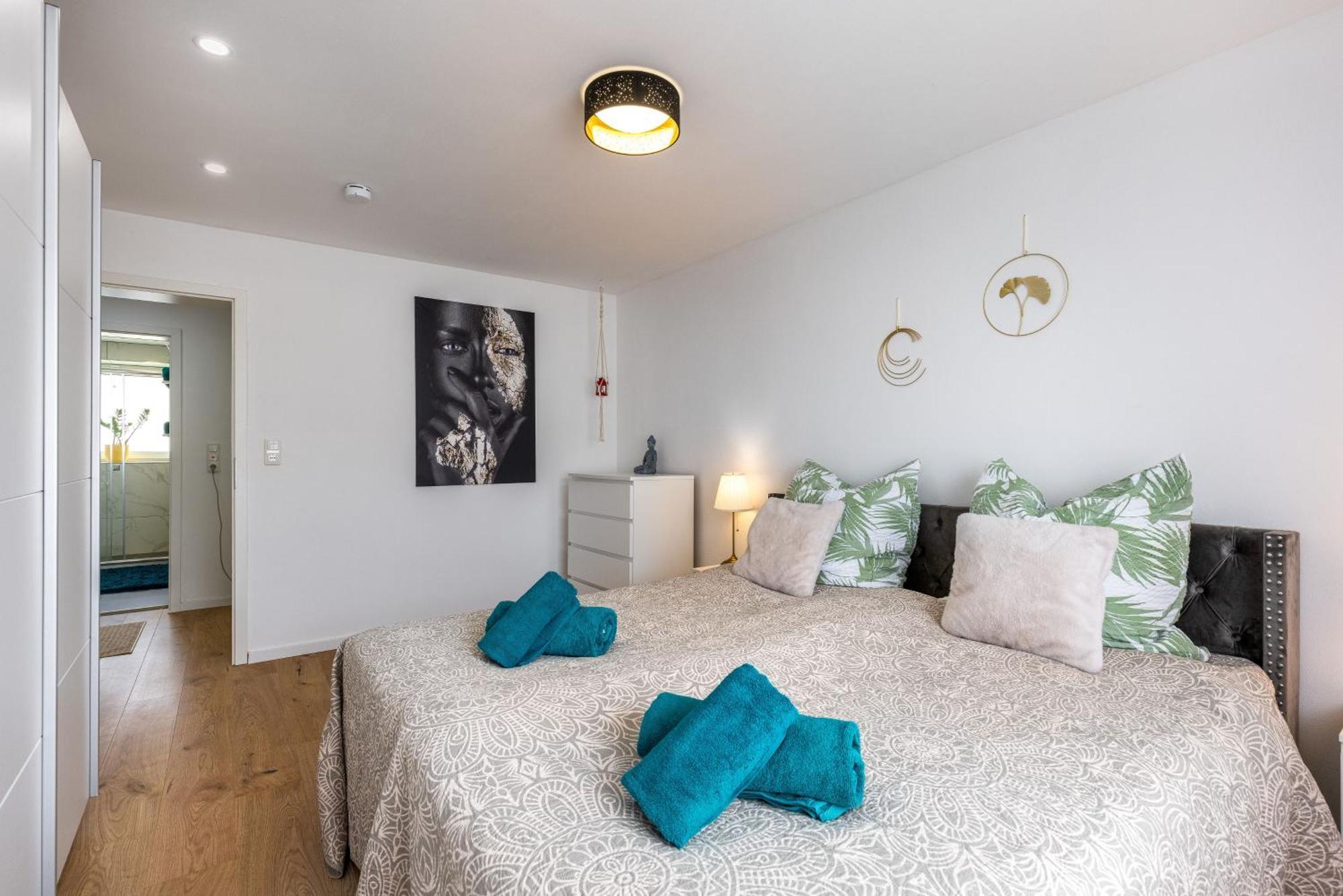 Schoenes, Modernes Apartment Mit Zwei Schlafzimmern - Zentral Mit Balkon Fuer 6 Personen Montabaur Exterior foto